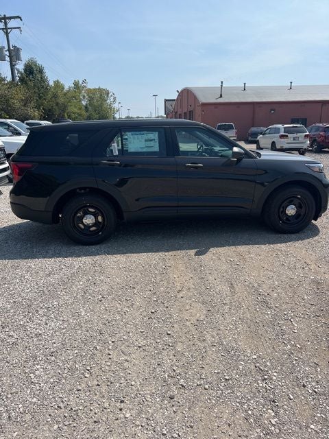 2025 Ford Utility Police Interceptor Base