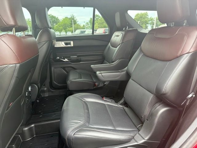 2022 Ford Explorer Platinum