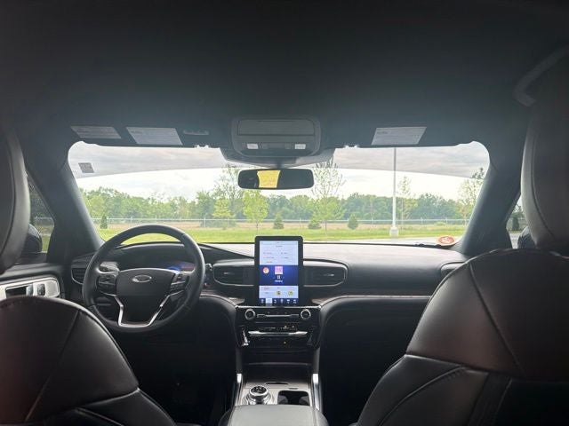 2022 Ford Explorer Platinum