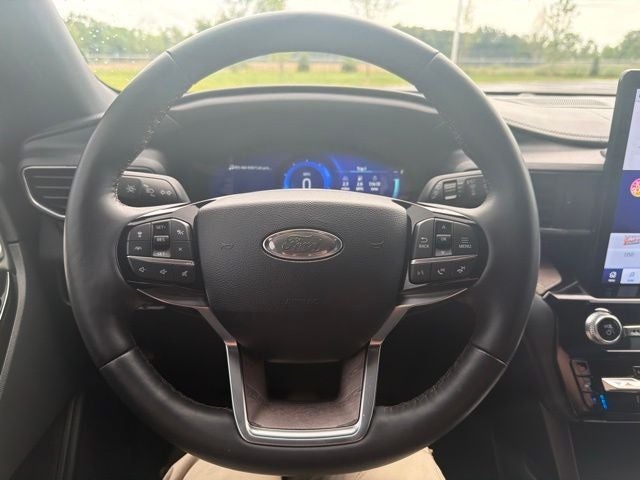 2022 Ford Explorer Platinum
