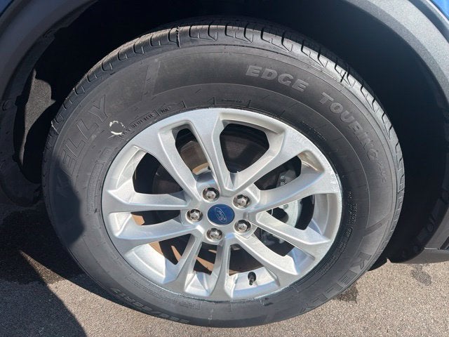 2022 Ford Escape Hybrid SE