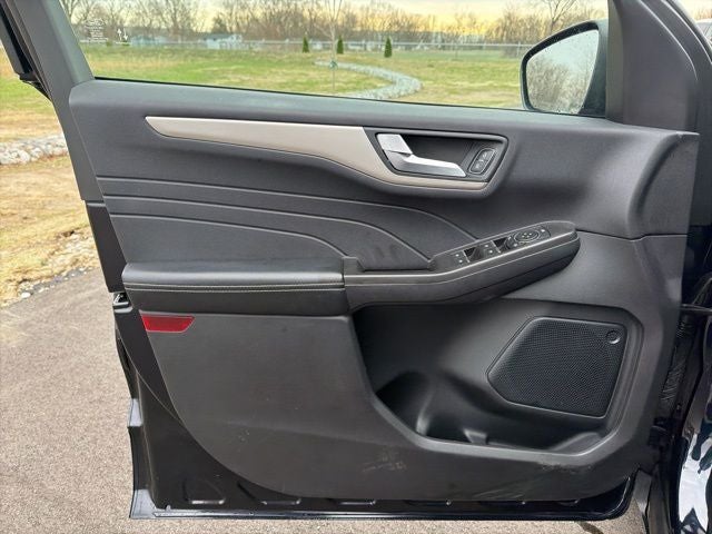 2021 Ford Escape Hybrid SE