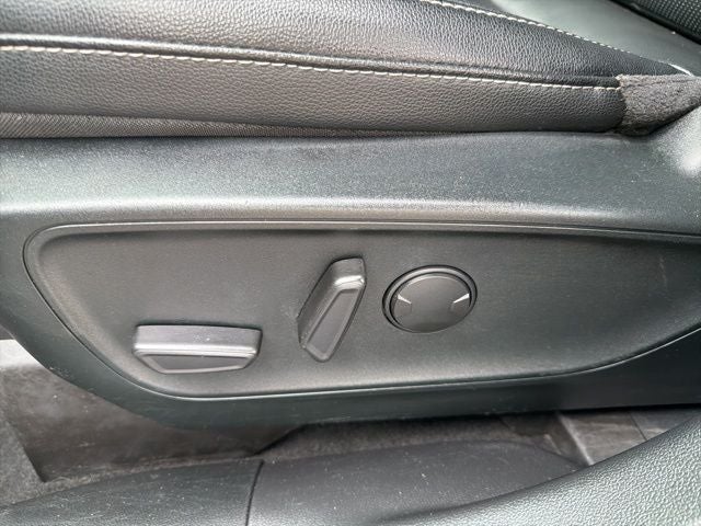 2022 Ford Escape Hybrid SEL