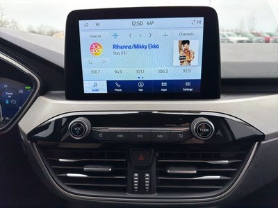 2022 Ford Escape Hybrid SEL