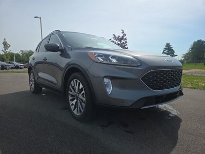 2022 Ford Escape Hybrid Titanium