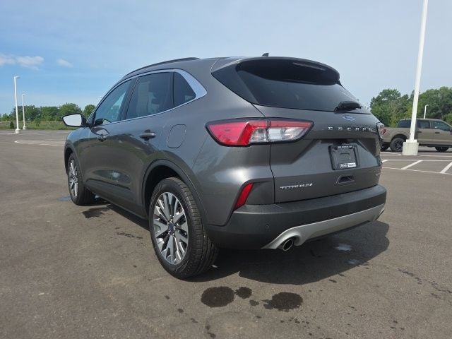 2022 Ford Escape Hybrid Titanium