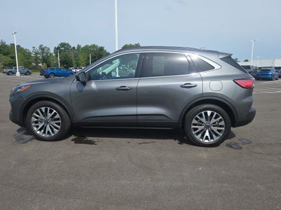 2022 Ford Escape Hybrid Titanium