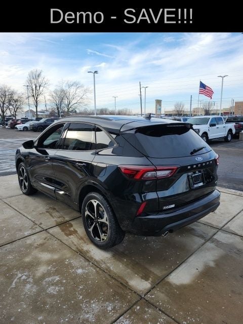 2026 Ford Escape Hybrid ST-Line Elite