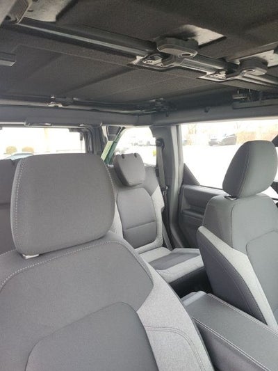 2025 Ford Bronco Base