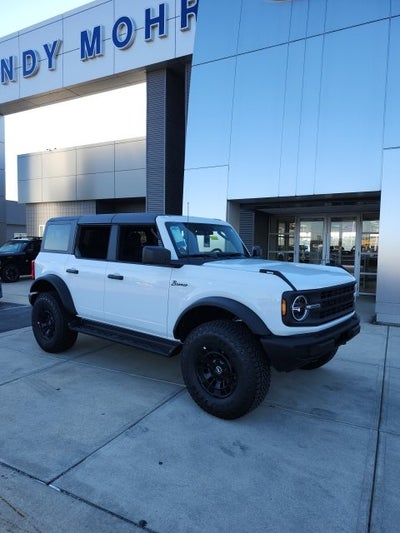2026 Ford Bronco Big Bend Custom Matte Black Pkg