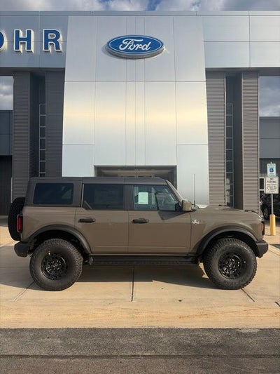 2026 Ford Bronco Outer Banks
