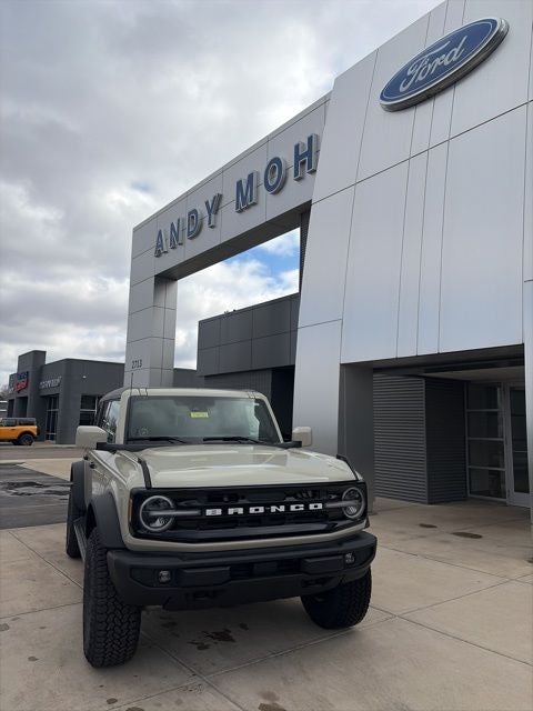 2026 Ford Bronco Outer Banks