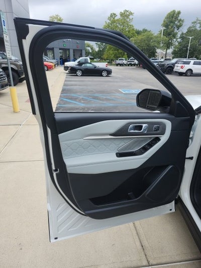 2027 Ford Explorer Platinum