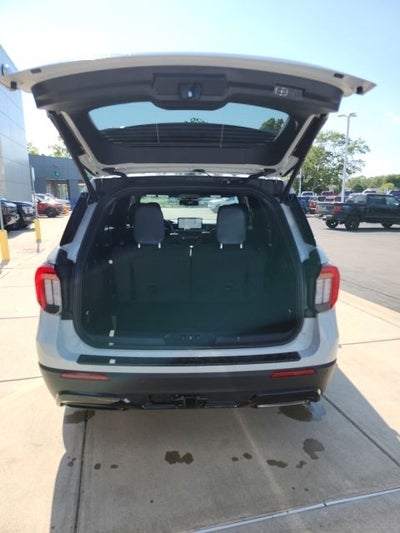 2027 Ford Explorer ST-Line