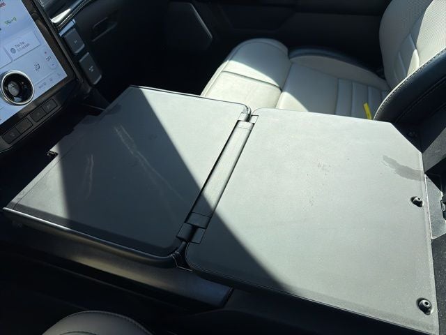 2023 Ford F-150 Lightning Platinum