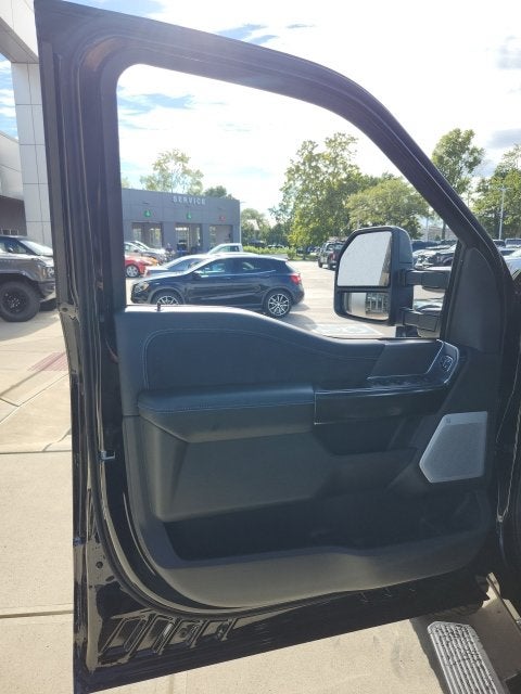 2027 Ford F-250 Platinum