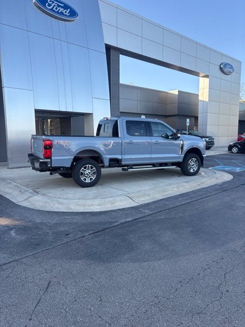 2027 Ford F-250 Lariat