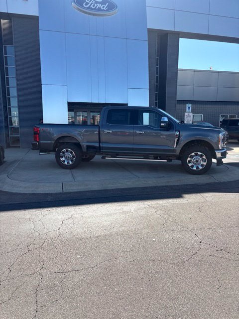2027 Ford F-250 Lariat