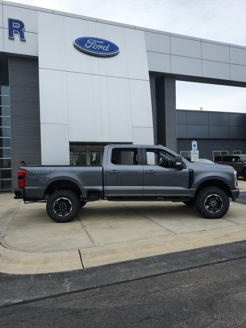 2027 Ford F-250 Lariat