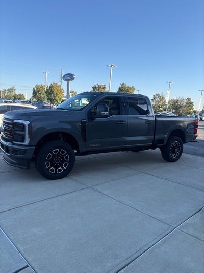 2027 Ford F-350 Platinum
