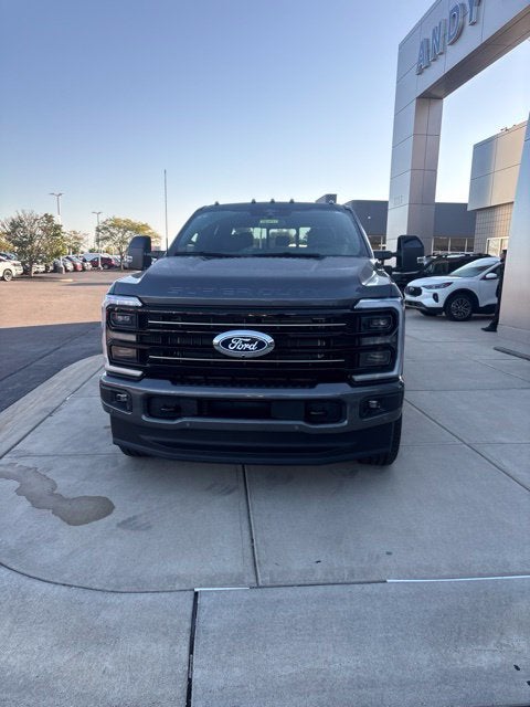 2027 Ford F-350 Platinum