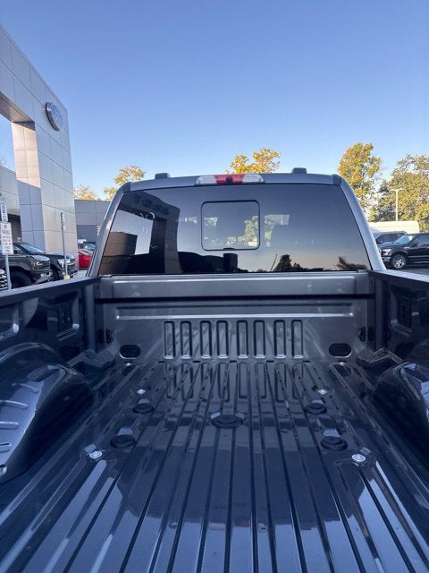 2027 Ford F-350 Platinum