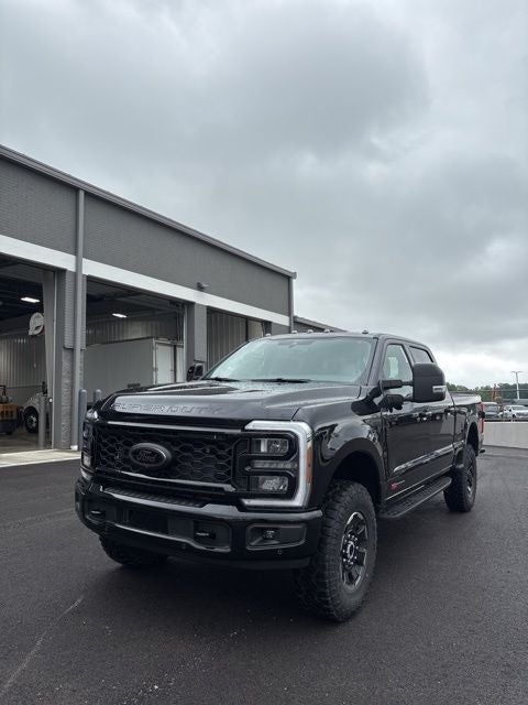 2025 Ford F-350 Lariat
