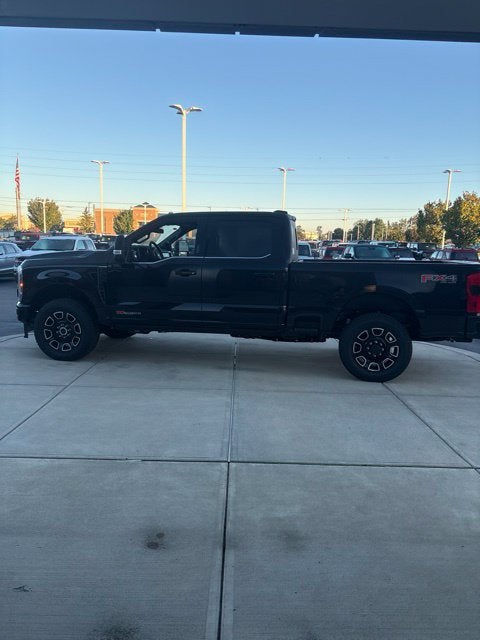2027 Ford F-350 Platinum