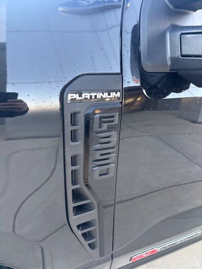 2027 Ford F-350 Platinum