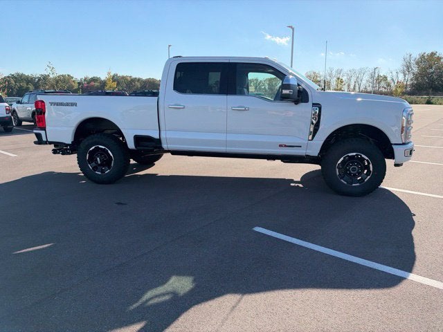 2027 Ford F-350 Platinum