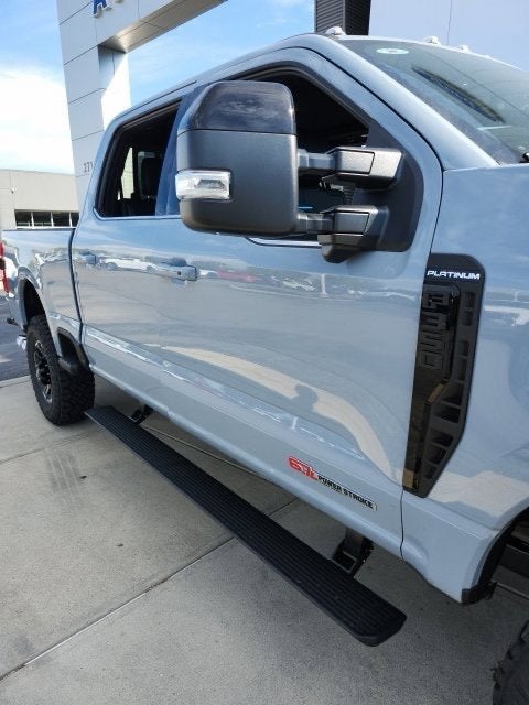 2027 Ford F-350 Platinum
