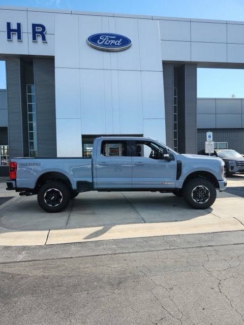2027 Ford F-350 Platinum