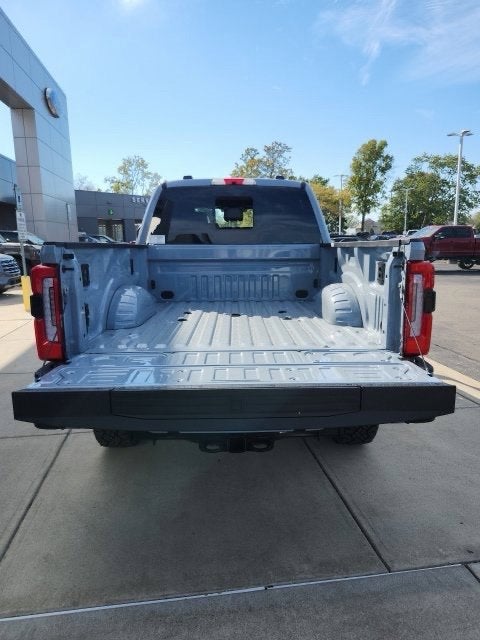 2027 Ford F-350 Platinum