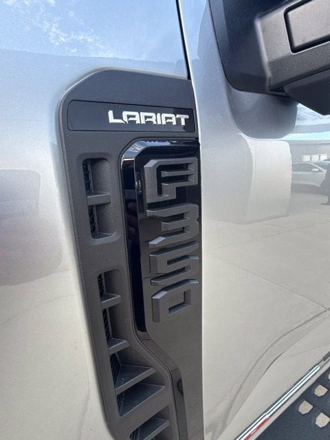 2027 Ford F-350 Lariat
