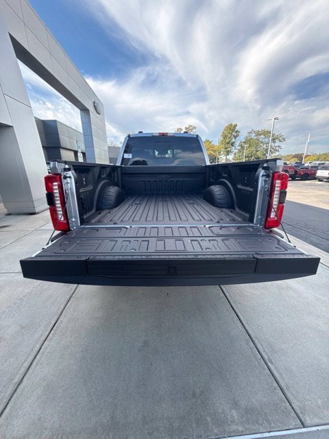 2027 Ford F-350 Lariat