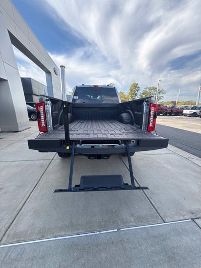 2027 Ford F-350 Lariat