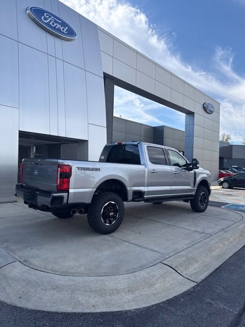 2027 Ford F-350 Lariat