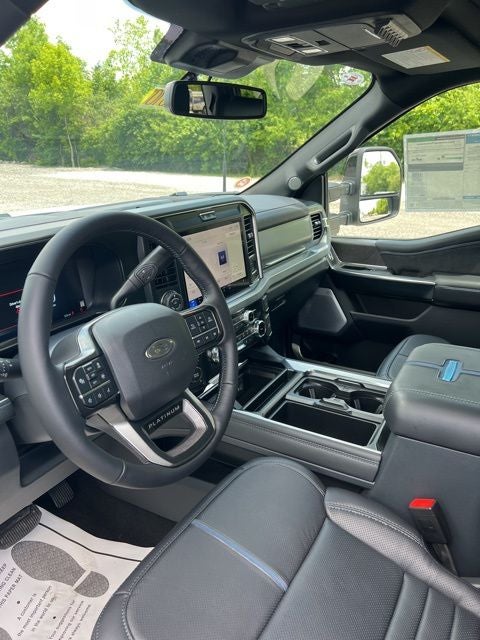 2025 Ford F-350 Platinum