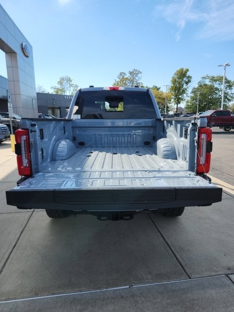 2027 Ford F-350 Platinum