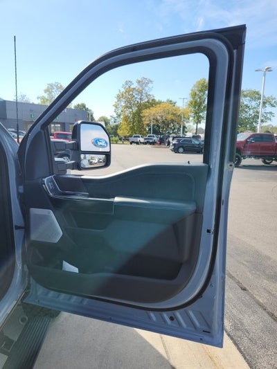 2027 Ford F-350 Platinum