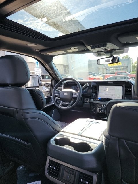 2027 Ford F-350 Platinum