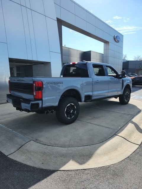 2027 Ford F-350 Platinum
