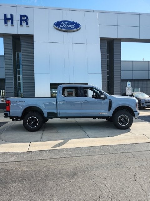 2027 Ford F-350 Platinum