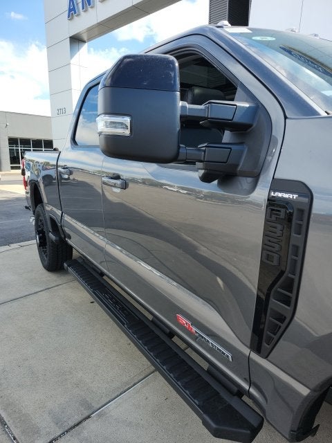2027 Ford F-350 Lariat