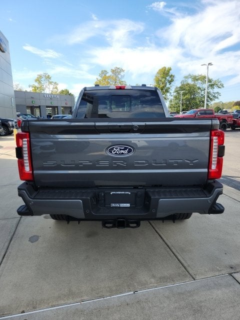 2027 Ford F-350 Lariat