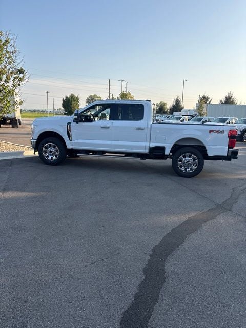 2027 Ford F-350 Lariat