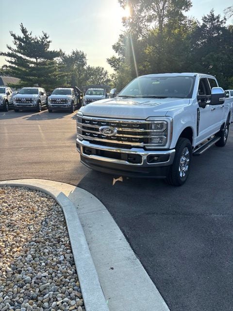2027 Ford F-350 Lariat