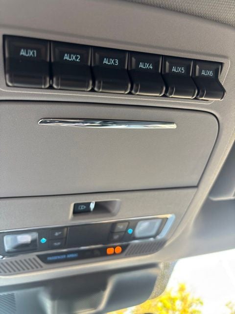 2027 Ford F-350 Lariat