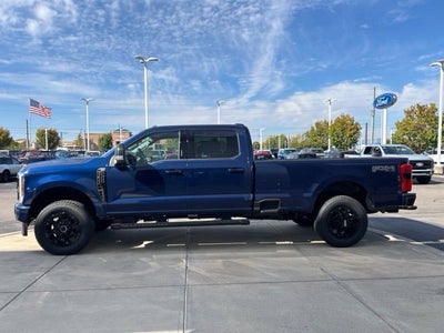 2027 Ford F-350 XLT