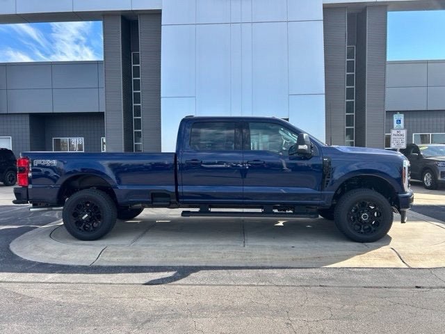 2027 Ford F-350 XLT